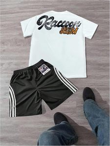 Conjunto Deportivo de 2 Piezas para Hombre, Camisetas con Número Estampado de Manga Corta y Pantalones Cortos Deportivos a Rayas - Product Image 3