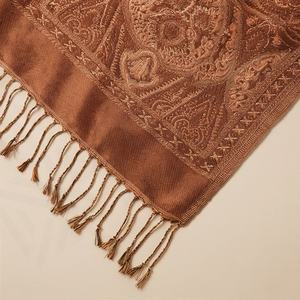 Pañuelos y chales de pashmina con bordado musulmán para mujer, con borlas, estampado floral, suaves, transpirables y a la moda. - Product Image 6