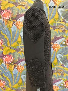 Costume traditionnel indo-occidental pour homme, brodé de micro-paillettes et de perles de verre à motifs géométriques, style Shadow, pour mariage, coupe ajustée, en tissu Dhaga ton sur ton - Product Image 2