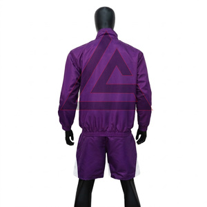 Ensemble coupe-vent deux pièces pour homme, fabriqué en usine, personnalisé, avec logo, en nylon, pour l'été 2026, comprenant un haut coupe-vent et un short - Product Image 3