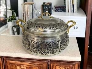 Exportador indio de sartenes metálicas de diseño clásico para encimeras de cocina domésticas y tareas culinarias con calidad y precio de exportación. - Product Image 3