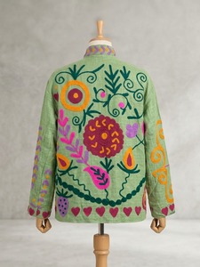Chaqueta Suzani Tradicional Verde Claro para Mujer, Hecha a Mano con Tela TNT, Bordado Floral Artístico, Estilo Étnico Boho - Product Image 2