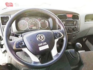 Camion refroidisseur DongFeng de 4.2 m Véhicule de transport de la chaîne du froid Véhicule de transport réfrigéré pour aliments - Product Image 3