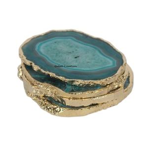 Fabriqué à la main forme irrégulière vert Agate cristal sous-verre ensemble résine matériel or bords pour la décoration de la maison cadeaux de pendaison de crémaillère - Product Image 1