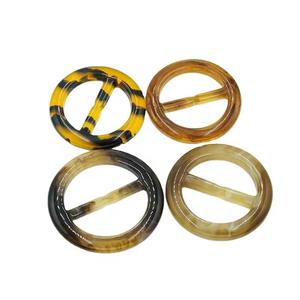 Anillos de Resina Hechos a Mano para Mujer, Acabado con Textura Natural, Estilo Moderno Vintage, Material Ecológico y Duradero, Uso Diario - Product Image 1