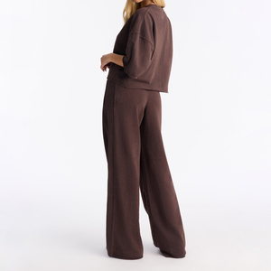 Custom Two-Piece Women's Sweatsuit Solid Pattern Pants Raw Edge Wide Crop Top Knitting Fabric Washed Technics Women Washed <b>Sets</b> - Product Image 2