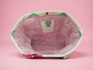 Sac fourre-tout matelassé en coton durable à motif floral avec fermeture éclair, léger et polyvalent pour les courses, les voyages quotidiens et la plage - Product Image 3