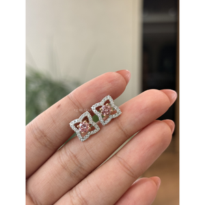 Pendientes de Diamante Rosa Redondo de 1.10 Ct Cultivado en Laboratorio con Halo Floral, Oro de 14K, Joyería Fina Elegante para Mujer, Hechos a Medida, de Lujo - Product Image 4