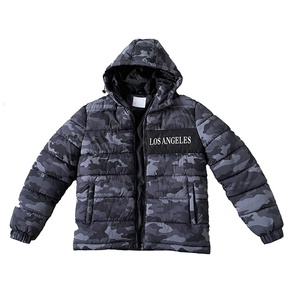 Blouson matelassé camouflage pour homme 2026, coupe-vent, à capuche, fermeture éclair, hiver, décontracté, épais, rembourrage en polyester, coupe régulière - Product Image 1