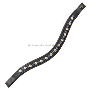 Diadema de cuero para caballo con logotipo personalizado, acolchada, negra, con cristales transparentes azules y blancos brillantes. - Product Image 4