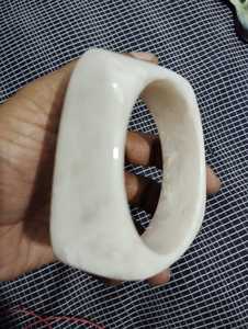 Juego de brazaletes de resina opaca gruesa, a granel, de color sólido, geométricos, apilables, accesorios de moda para mercados globales - Product Image 2