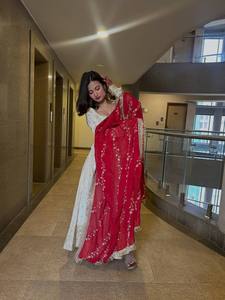Embroidered Silk Ethnic Shawl <b>Pashmina</b> Style Floor-Length <b>Scarf</b> for Lehenga Choli Salwar Kameez Party Wedding - Product Image 2