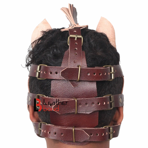 Máscara Facial de Cuero Vacuno Genuino Perforada con Hebillas Ajustables - Product Image 4