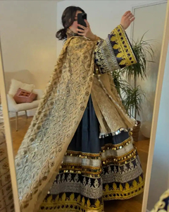 Robe de style Kuchi afghan avec broderie géométrique colorée et miroir, bijoux traditionnels en argent, robe longue et fluide de style Kuchi afghan - Product Image 2
