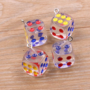 Dés en résine colorés, breloques en résine solide pour la décoration, accessoires, porte-clés, boucles d'oreilles - Product Image 6
