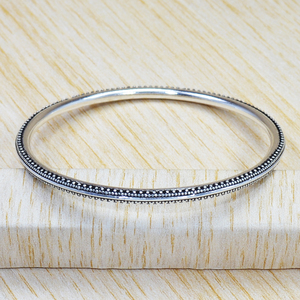 Bracelet manchette unisexe fait main en argent sterling 925 oxydé avec bord perlé, bijoux en gros - Product Image 1