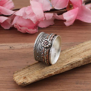 Anillo Ancho Boho de Plata de Ley 925 Hecho a Mano al por Mayor para Bodas, Meditación, Ansiedad, para Mujeres y Hombres - Product Image 2