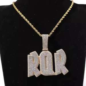 Collar con colgante de nombre personalizado estilo cubano, chapado en plata con moissanita, para fiesta hip hop - Product Image 1