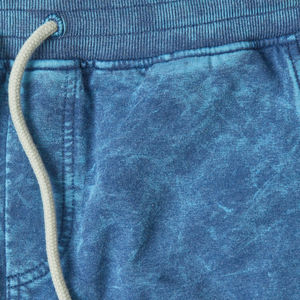 Shorts en maille respirante en gros – Shorts pour hommes personnalisés effet délavé, design vintage, en coton épais, imprimé en relief, effet vieilli - Product Image 5