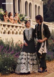 Lehenga de Diseño Bollywood de Primera Calidad, con Bordado y Lentejuelas, Top y Dupatta, Exportador Indio - Product Image 3