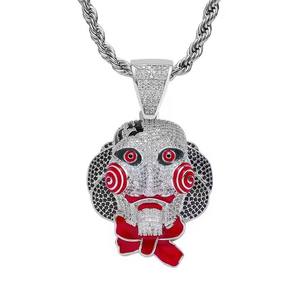 Pendentif Masque Hip Hop en Argent 925 Plaqué Rhodium avec Émail Rouge et Micro-Incrustation de Cristal, Charme Unisexe pour Usage Quotidien, en Vente - Product Image 1