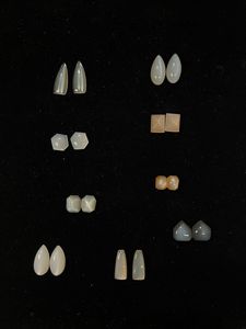 Paire de cabochons en pierre de lune naturelle multicolore - Product Image 2