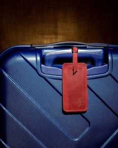 Genuine Leather Luggage <b>Tags</b> Luxury Travel Accessories Custom Privacy Flap Suitcase Labels Wholesale UK LMP-0231 - Product Image 1