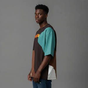 Camiseta de Manga Corta para Hombre, Estilo Oversize con Bloques de Color, Cuello Redondo, Estilo Casual Urbano, Tejido de Algodón Transpirable, con Logotipo Estampado en la Parte Delantera - Product Image 3