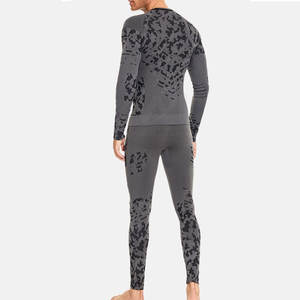 Combinaisons de compression pour hommes respirantes et de haute qualité, fabriquées au Pakistan par un fabricant professionnel. - Product Image 3