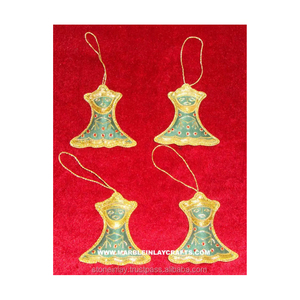 Décoration de Noël suspendue, article décoratif rustique réutilisable pour la maison, idéal pour les fêtes et l'hiver, provenant d'un fournisseur indien. - Product Image 1