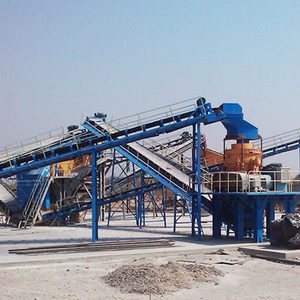 Ensemble complet de concasseur de calcaire avec tamis vibrant, liste de prix de ligne de concassage de déchets de construction en pierre de granit de carrière - Product Image 1