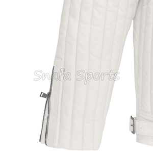 Chaqueta de cuero impermeable para mujer, talla grande, estilo motero, abrigo de moda premium, a la venta a precio de mayoreo. - Product Image 4