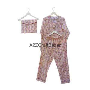 Conjunto de Pijama Elegante Hecho a Mano en India para Mujer, 100% Algodón, Estampado Floral, Vestido de Noche/Saía de Satén - Product Image 5