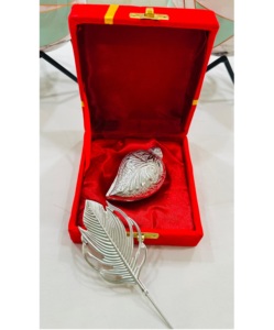 German Silver Leaf Shape Dry Fruit <b>Box</b> Gift Set Decorative Pooja Gift <b>Hamper</b> with Velvet <b>Box</b> Wholesale - Product Image 2