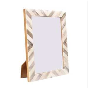 ArtisanVibe Cadre photo éco-responsable fait main en os incrusté, motif chevron, impression numérique sur résine, base en bois MDF pour la maison - Product Image 5