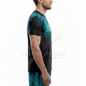 Maillot de football de niveau professionnel, tissu durable, sensation confortable, conçu pour les tournois et les entraînements réguliers - Product Image 3