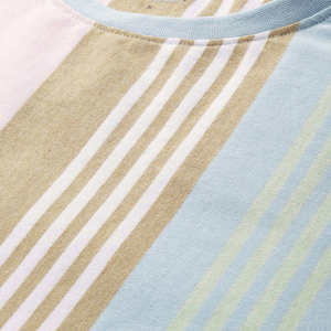 Camiseta moderna de corte holgado con acabado impecable, perfecta para amantes del estilo urbano y buscadores de comodidad. - Product Image 6