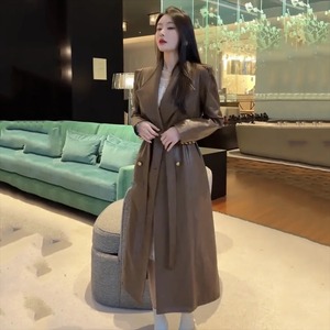 Gabardina de cuero auténtico suave marrón larga y elegante para mujer, abrigo impermeable de pasarela para primavera y otoño con fajas - Product Image 4