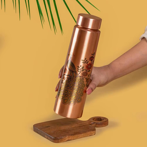 Bouteille en cuivre, cadeau durable, bouteille en cuivre réutilisable, vaisselle en cuivre, bouteille en cuivre artisanale de qualité supérieure, bouteille en cuivre de luxe - Product Image 3