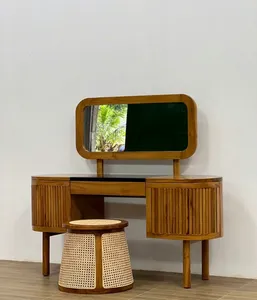 Table de toilette en teck avec miroir ovale et tabouret en rotin tressé pour chambre à coucher - Product Image 1