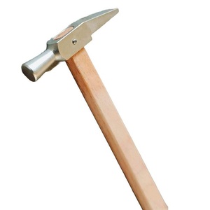 Martillo de relojero estilo suizo para remachar y dar forma, ligero, para trabajos de joyería. Longitud 9-1/8 pulgadas, longitud de la cabeza 2 3/4 pulgadas, ancho de la cara 3/8 pulgadas. - Product Image 5