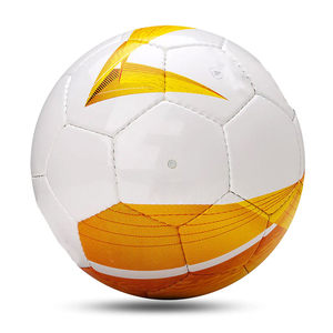 Ballon de football en PVC fluorescent à 32 panneaux, cousu à la machine, toucher doux, revêtement durable, haute performance pour l'entraînement, excellent logo - Product Image 3
