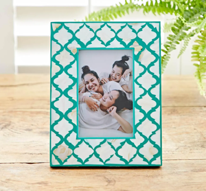 Cadre photo à motifs géométriques marocains faits à la main Décor élégant exquis avec incrustation de résine de nacre - Product Image 2