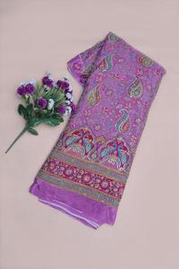 ผ้าเครปสีขาวลายดอกไม้เพสลีย์พิมพ์ลายธรรมชาติ พร้อมขอบลายตกแต่งรูปนกยูง สำหรับตัดเย็บชุดคุर्ติแบบชาติพันธุ์ - Product Image 2