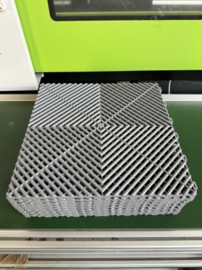 Dalles de sol emboîtables en PP pour <span class=keywords><strong>garage</strong></span>, tapis modulaires anti-rayures 40 x 40 cm avec drainage pour <span class=keywords><strong>garage</strong></span>, atelier, entrepôt, zones humides - Product Image 6