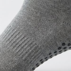Chaussettes de sport antidérapantes personnalisées pour adultes, respirantes, en polaire, pour activités de plein air, performance athlétique, équipement de gym, hiver - Product Image 5