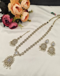 Traditional Kundan RaniHaar Long Necklace <b>Set</b> with Matching Earrings & Maang Tikka Ethnic Bridal Wedding Party Wear Jewelry <b>Set</b> - Product Image 6