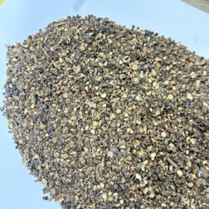 Poivre noir en grains de 2 mm, poivre séché de bonne qualité pour le marché du Moyen-Orient, poivre noir cru séché en vrac - M. JUSTIN - Product Image 2