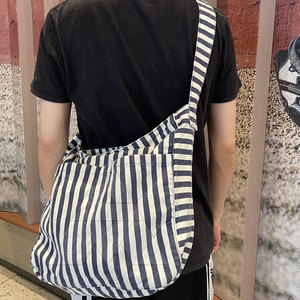 Striped Cotton Tote Bag 13x5.1x21 Adjustable Strap 0.85lb <b>Weight</b> Modern Design Friendly Woven Design OEM Supplier - Product Image 4