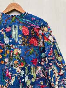 Chaleco sin mangas de algodón estilo hippie boho, chaleco acolchado de algodón, chaleco con estampado floral para mujer con 4 botones - Product Image 2